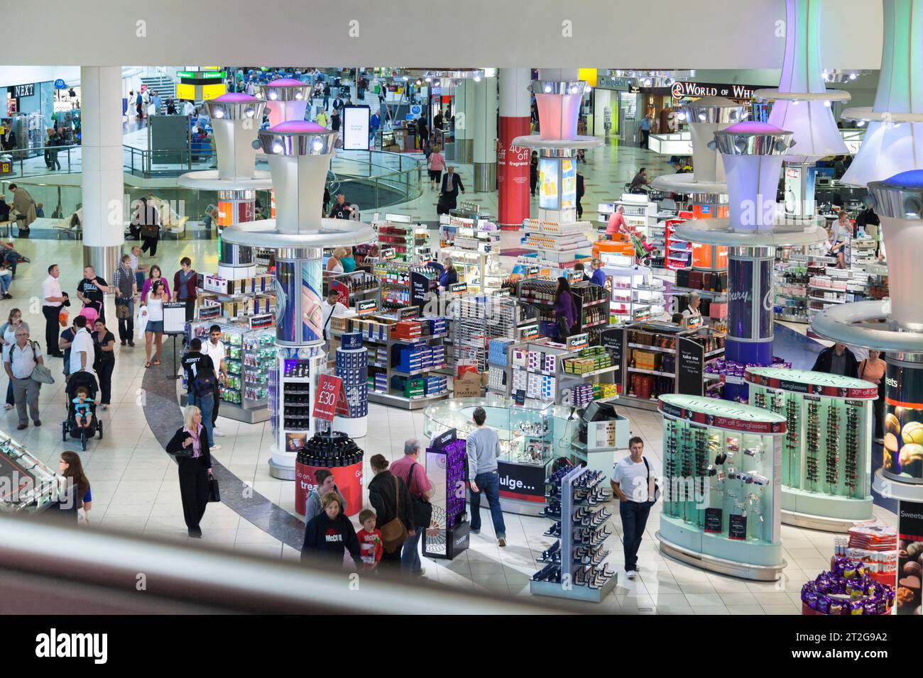 Abfahrtslounge, Flughafen Gatwick, London, England Stockfoto