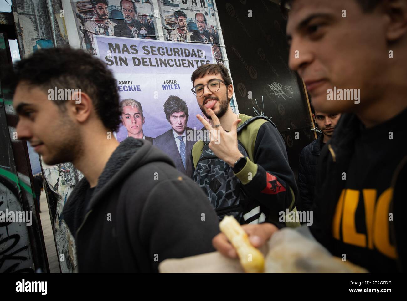 Buenos Aires, Argentinien. Oktober 2023. Bei der Abschlussveranstaltung der Partei La Libertad Avanza (Freedom Advances) Credit: Florencia Martin/dpa/Alamy Live News Stockfoto