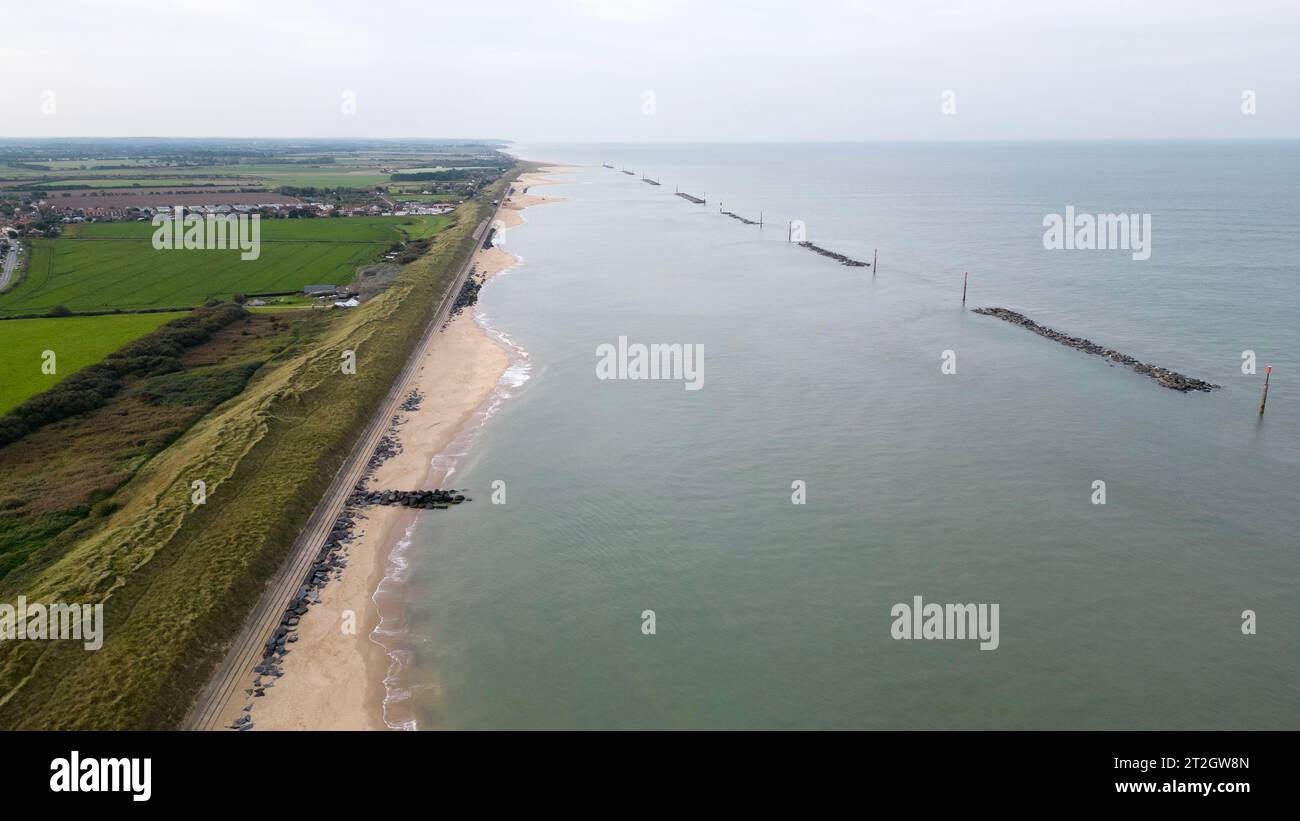 Strand in Norfolk, Großbritannien, mit Blick nach Nordwesten Stockfoto