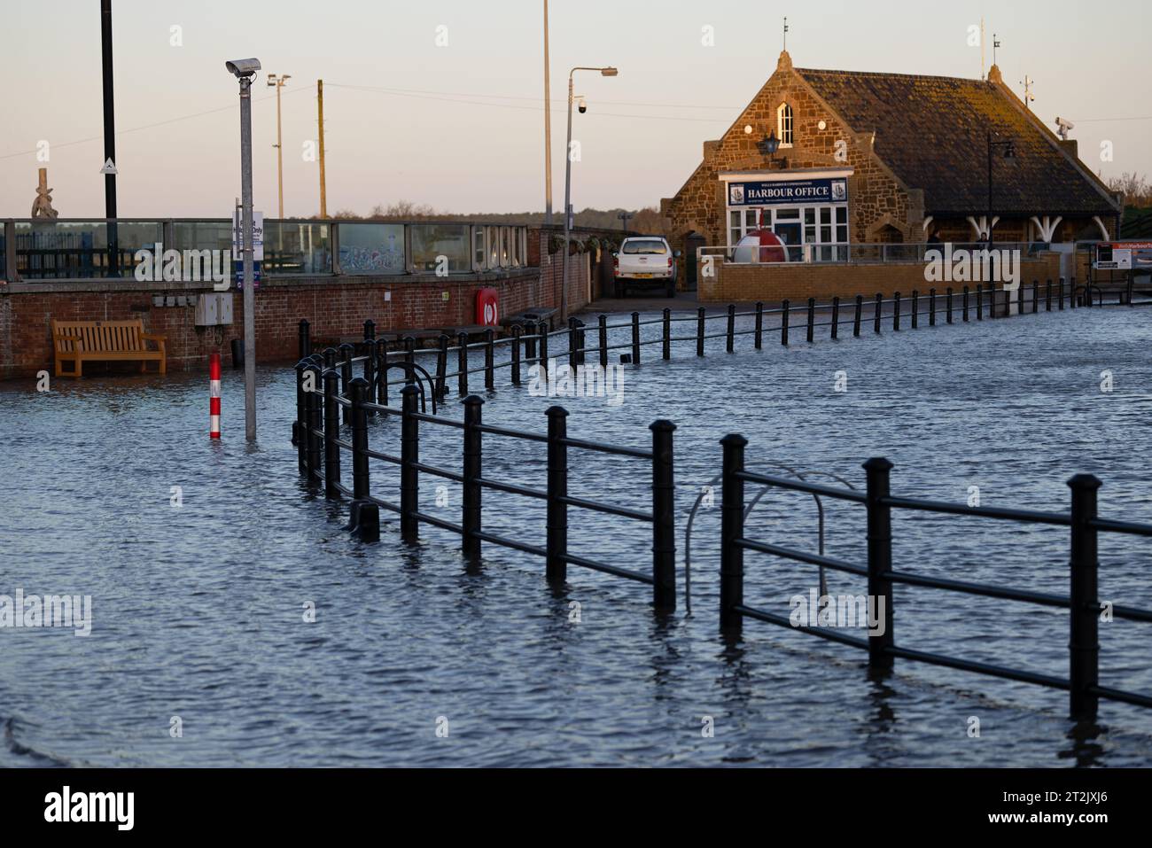 Frühlingshochwasser überschwemmt Wells-next-the-Sea Norfolk Januar 2022 Stockfoto