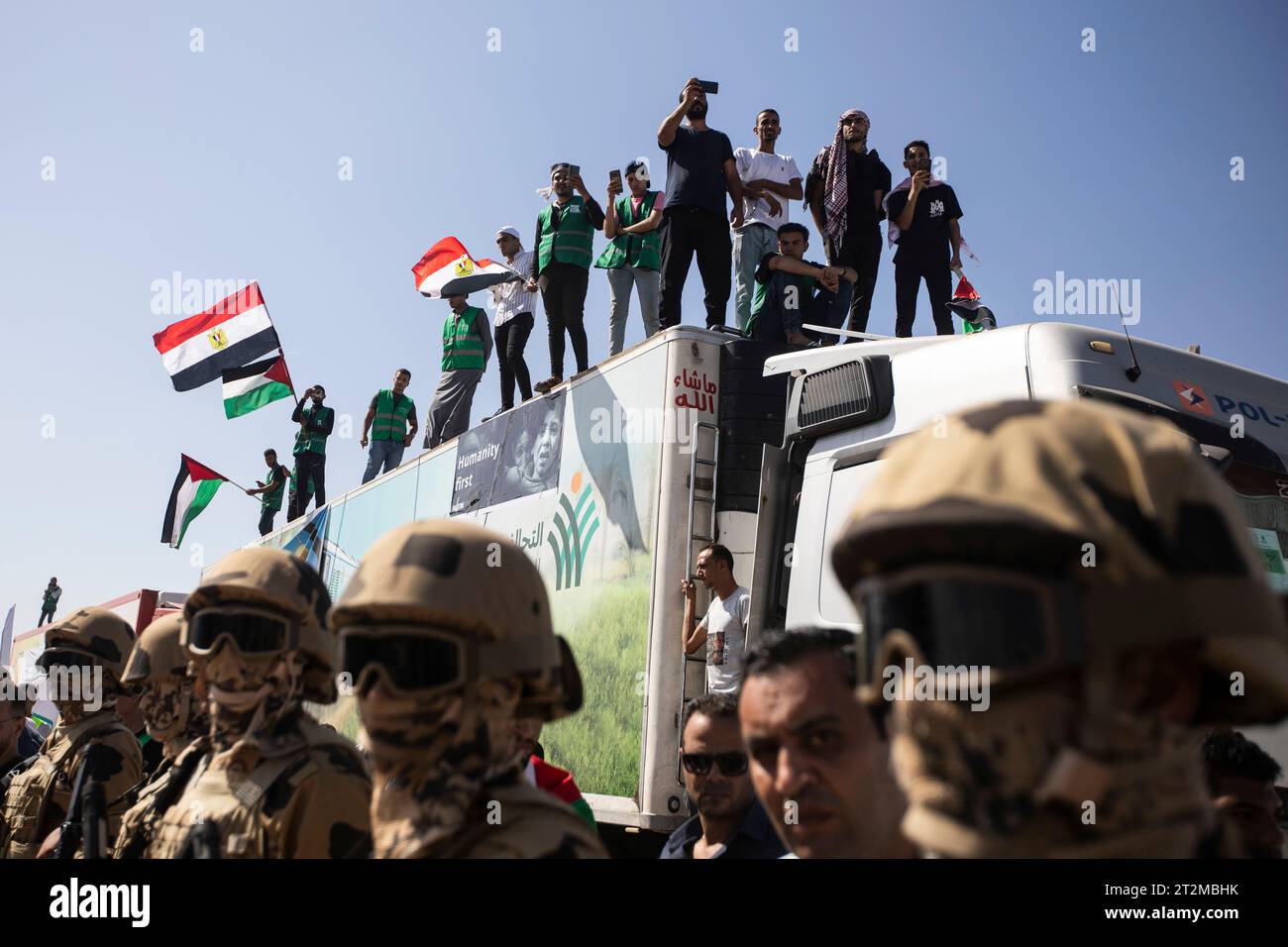Arish, Ägypten. Oktober 2023. Am Grenzübergang Rafah zwischen Ägypten ...