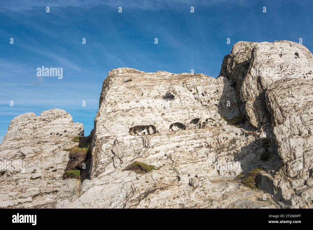 Schichten erodierten Schiefers am Morte Point an der nördlichen Devon Küste in der Nähe von Woolacombe - sedimentäre Gesteinsformationen aus der Devon-Ära (UK) Stockfoto
