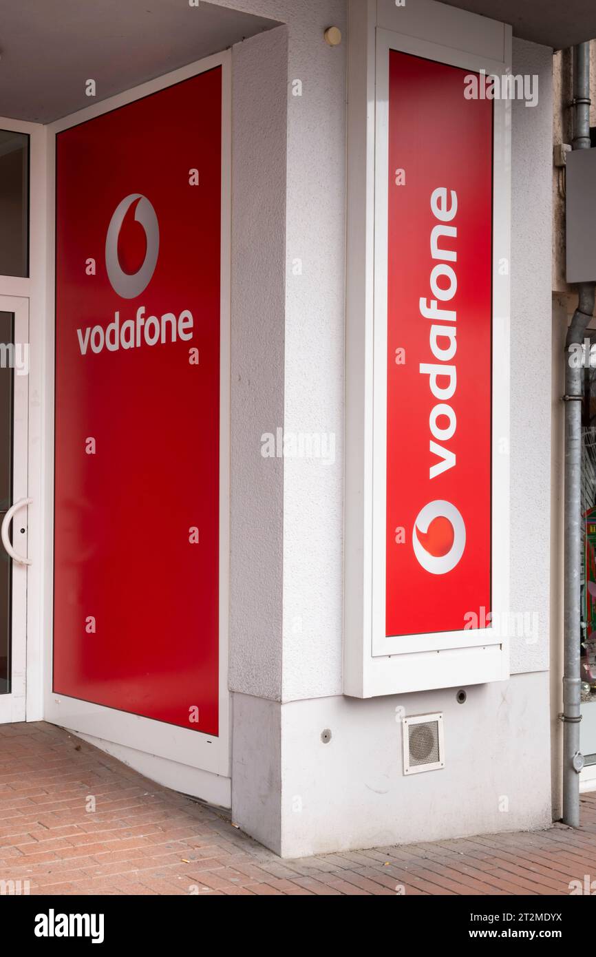 Schild und Logo von Vodafone Stockfoto