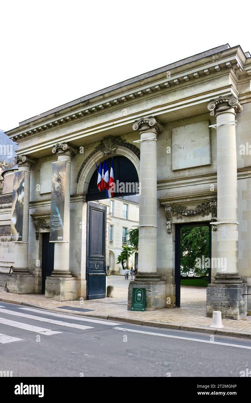 Straßeneingang zum Museum der Schönen Künste von Tours France Stockfoto