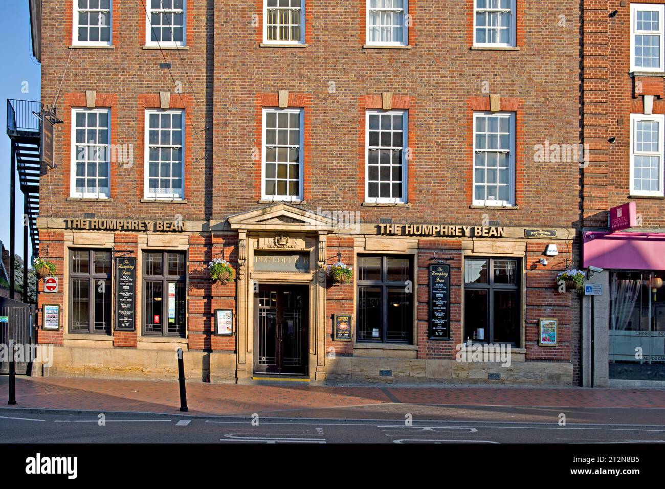 Das Humphrey Bean Wetherspoons Public House in Tonbridge, Kent England Stockfoto