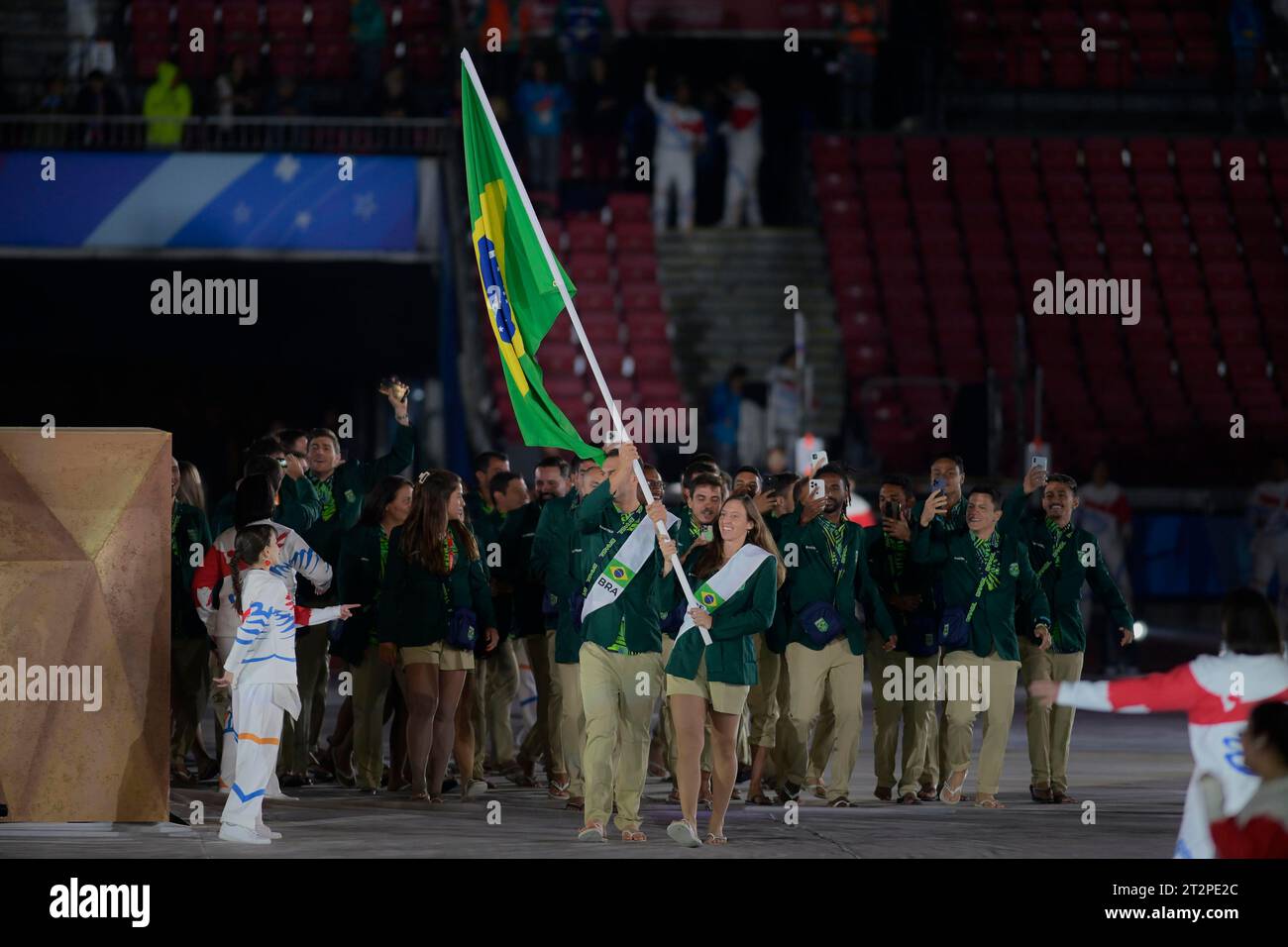 Santiago, Chile. Oktober 2023. Eröffnung der Panamerikanischen Spiele Santiago 2023 durch die brasilianische Delegation. Im Estadio Nacional Julio Martínez Prádanos in Santiago. Chile. Quelle: Reinaldo Reginato/FotoArena/Alamy Live News Stockfoto