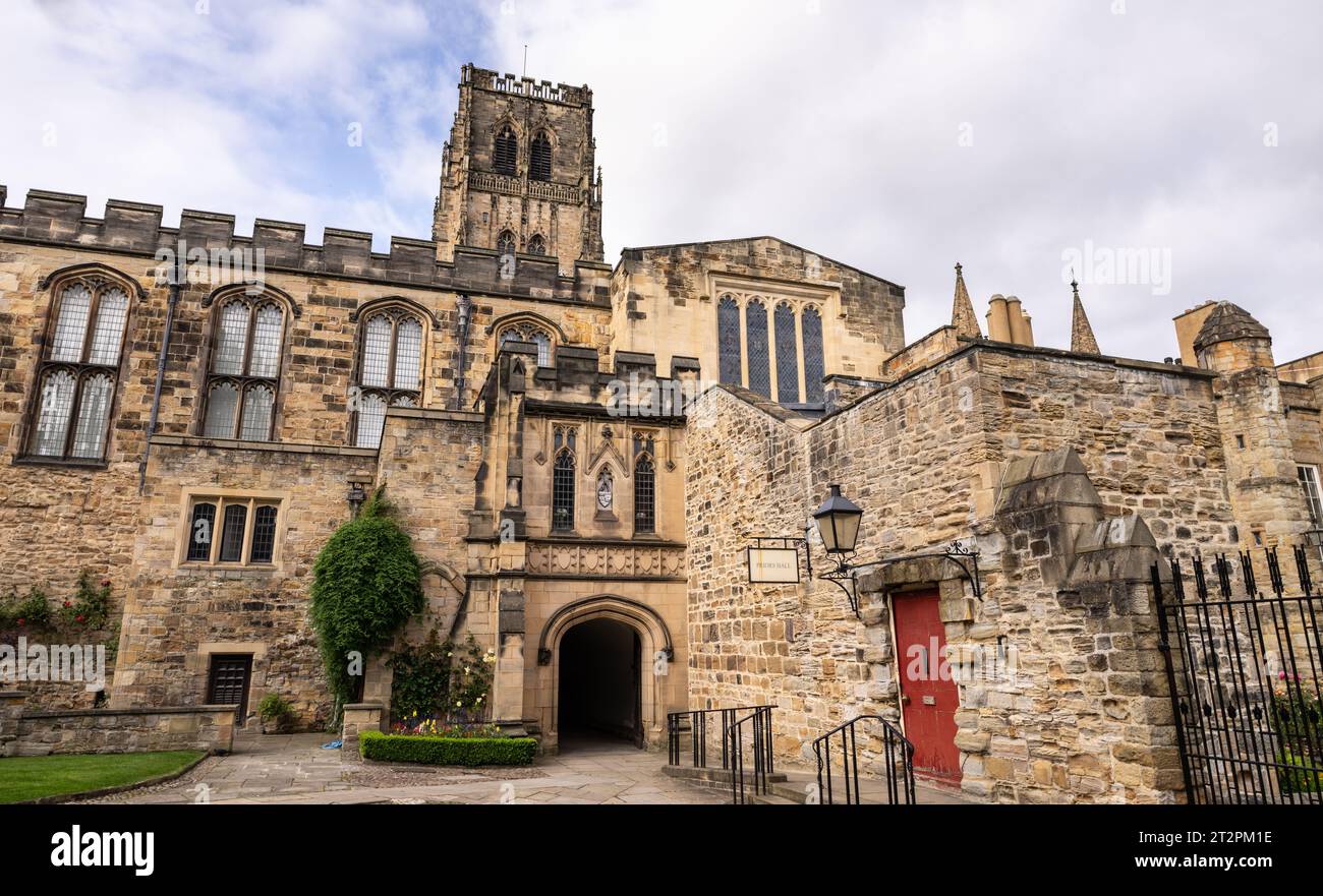 Eingang der Prior's Hall in der Durham Cathedral, Durham, Großbritannien Stockfoto