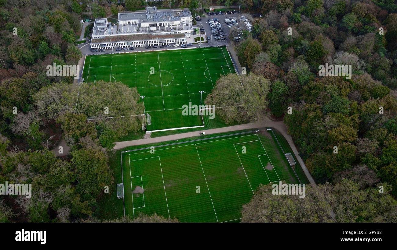 KÖLN, DEUTSCHLAND - 8. November 2022: Fußballfeld. Trainingszentrum im Wald Stockfoto