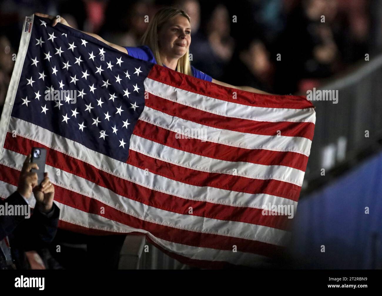 Santiago, Chile. Oktober 2023. (SPO) Eröffnungszeremonie der Panamerikanischen Spiele 2023 in Santiago. 20. Oktober 2023, Santiago, Chile: Die Eröffnungszeremonie der Panamerikanischen Spiele 2023, die vom 20. Oktober bis 5. November in Santiago stattfinden, mit Flugzeugen, musikalischen Darbietungen von Sebastian Yatra, Paraden der teilnehmenden Länder und wichtigen Würdenträgern wie dem chilenischen Präsidenten Gabriel Boric, Harold Mayne Nicholls CEO von Panam, Schlagzeugerin Juanita Parra von der Musikgruppe Los Jaivas. Foto: Niyi Fote/Thenews2 (Foto: Niyi Fote/Thenews2/Zumapress) (Foto: © Niyi Fote/TheNEWS Stockfoto