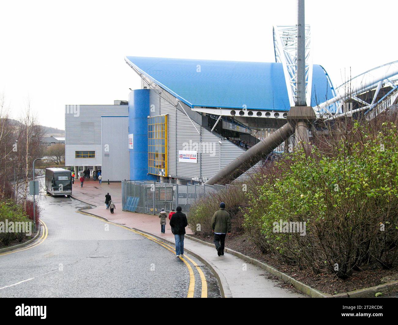 2007 näherte er sich dem Kirklees-Stadion (John Smith's) in Huddersfield Stockfoto