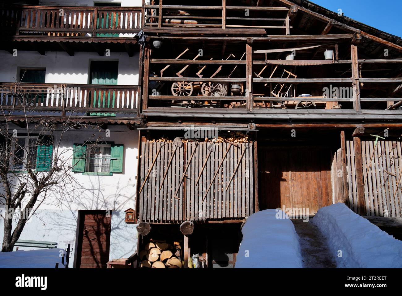 Typische Architektur, Kaviola, Dolomiten, UNESCO, Provinz Belunno, Region Venetien, Italien Stockfoto