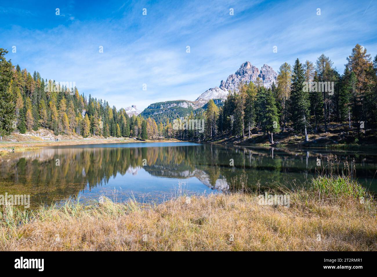 Der Antornosee in den italienischen Dolomiten Stockfoto