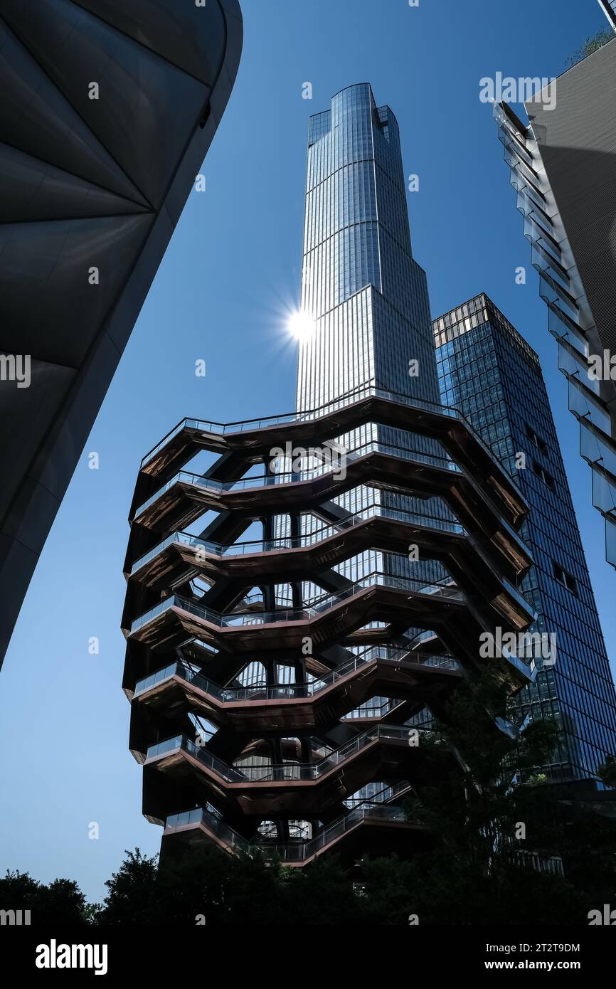 Das Schiff, die bemerkenswerte Struktur und die Besucherattraktion, die als Schlüsselelement des Hudson Yards Redevelopment Project in Manhattan, New York, gebaut wurden Stockfoto