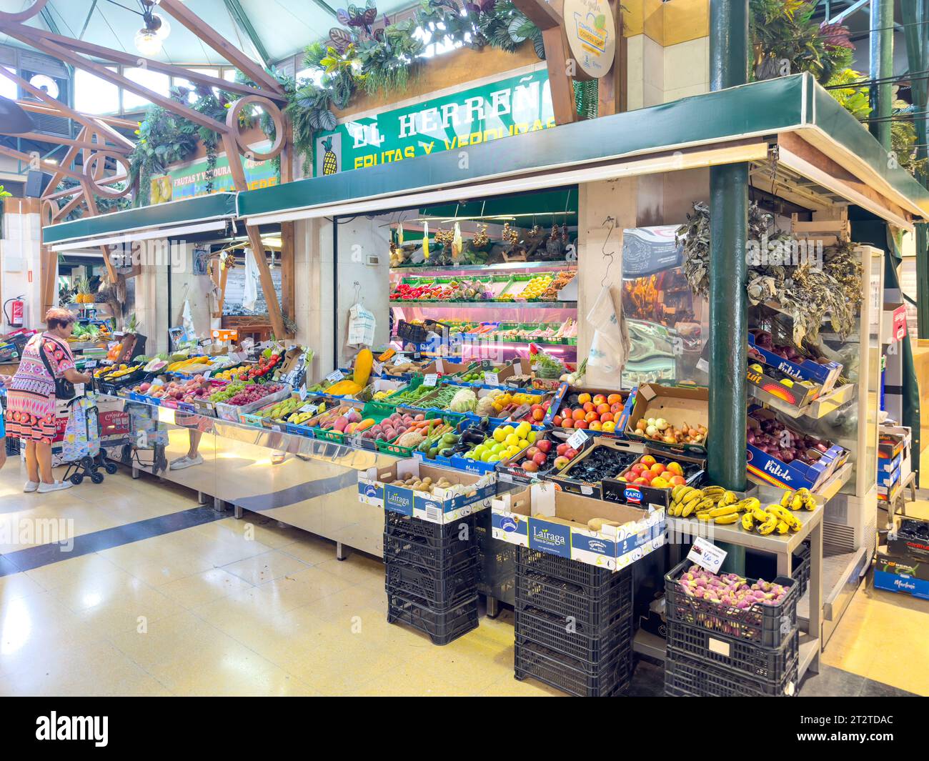 Obst- und Gemüsestand in Mercado del Puerto (Lebensmittelmarkt), Calle Albareda, Las Palmas de Gran Canaria, Gran Canaria, Kanarischen Inseln, Spanien Stockfoto