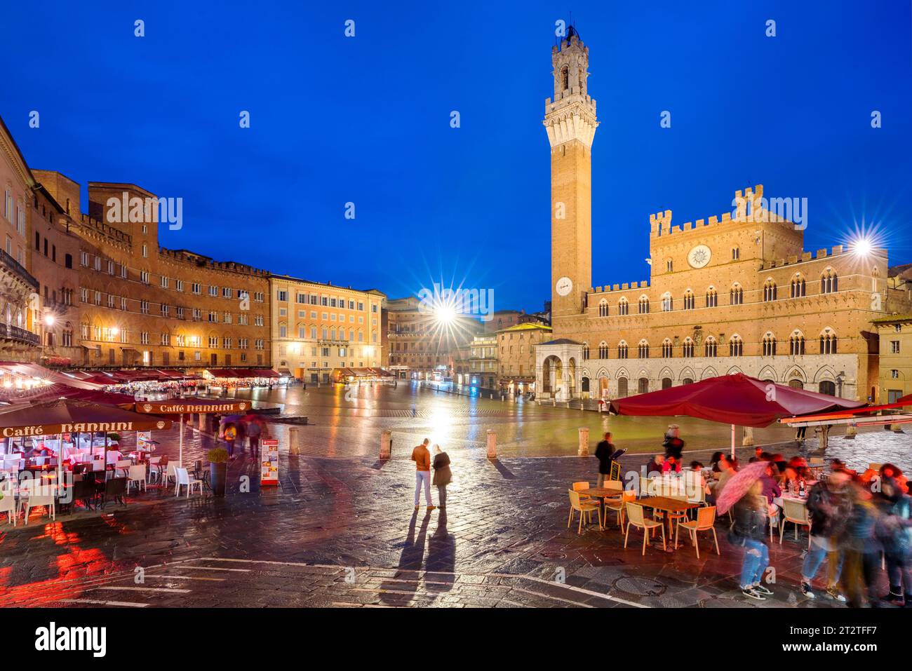Piazza del Campo mit Palazzo Pubblico, Siena, Toskana, Italien, Europa UNESCO-Weltkulturerbe Stockfoto
