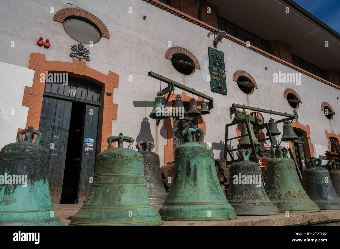 Die Päpstliche Glockengießerei Marinelli ist ein italienisches Metallurgieunternehmen mit Sitz in Agnone, das sich auf den Glockengieß spezialisiert hat. Stockfoto