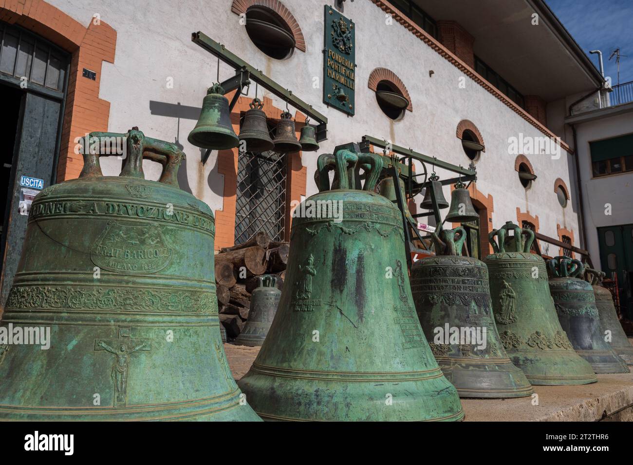 Die Päpstliche Glockengießerei Marinelli ist ein italienisches Metallurgieunternehmen mit Sitz in Agnone, das sich auf den Glockengieß spezialisiert hat. Stockfoto
