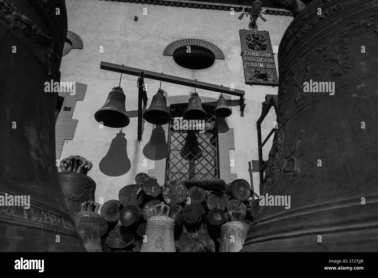 Die Päpstliche Glockengießerei Marinelli ist ein italienisches Metallurgieunternehmen mit Sitz in Agnone, das sich auf den Glockengieß spezialisiert hat. Stockfoto