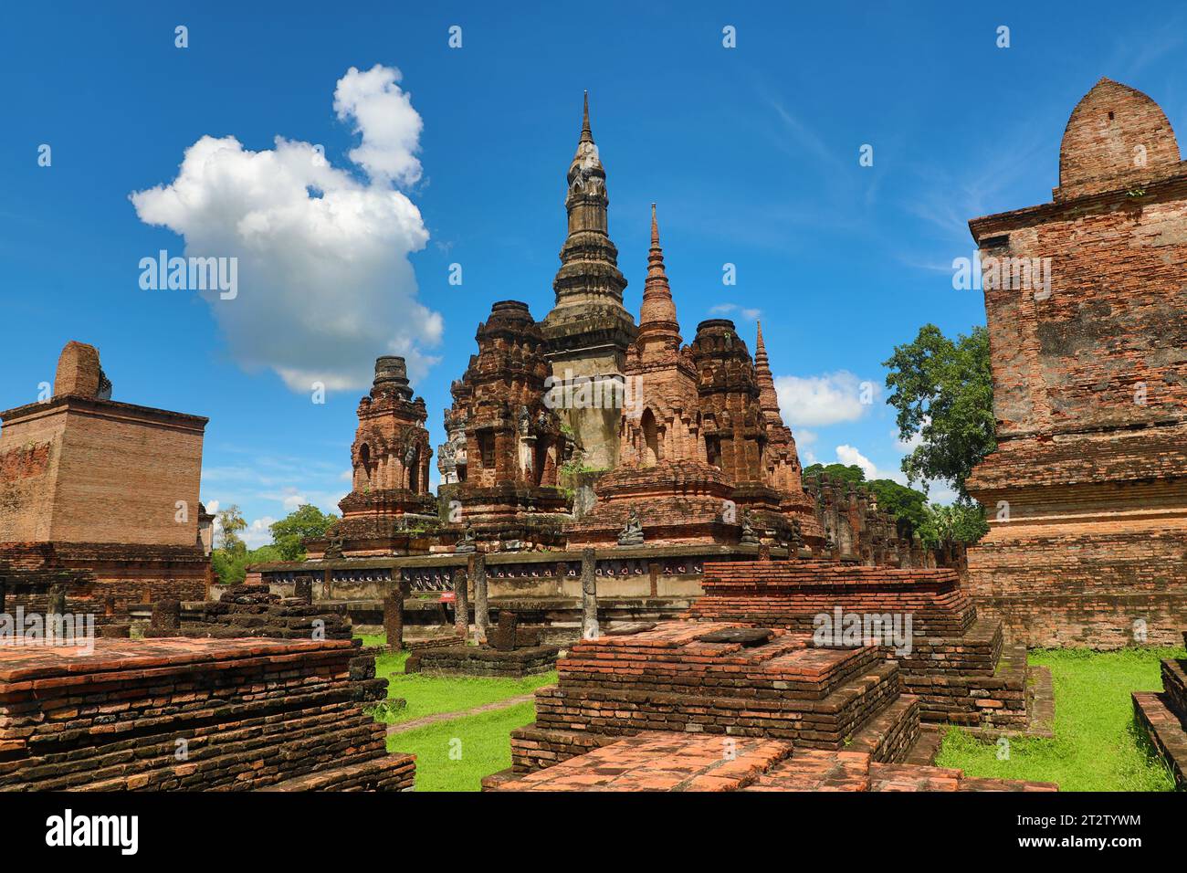 Wat Mahathat Tempel, Königliches Heiligtum, Sukhothai, Thailand Stockfoto