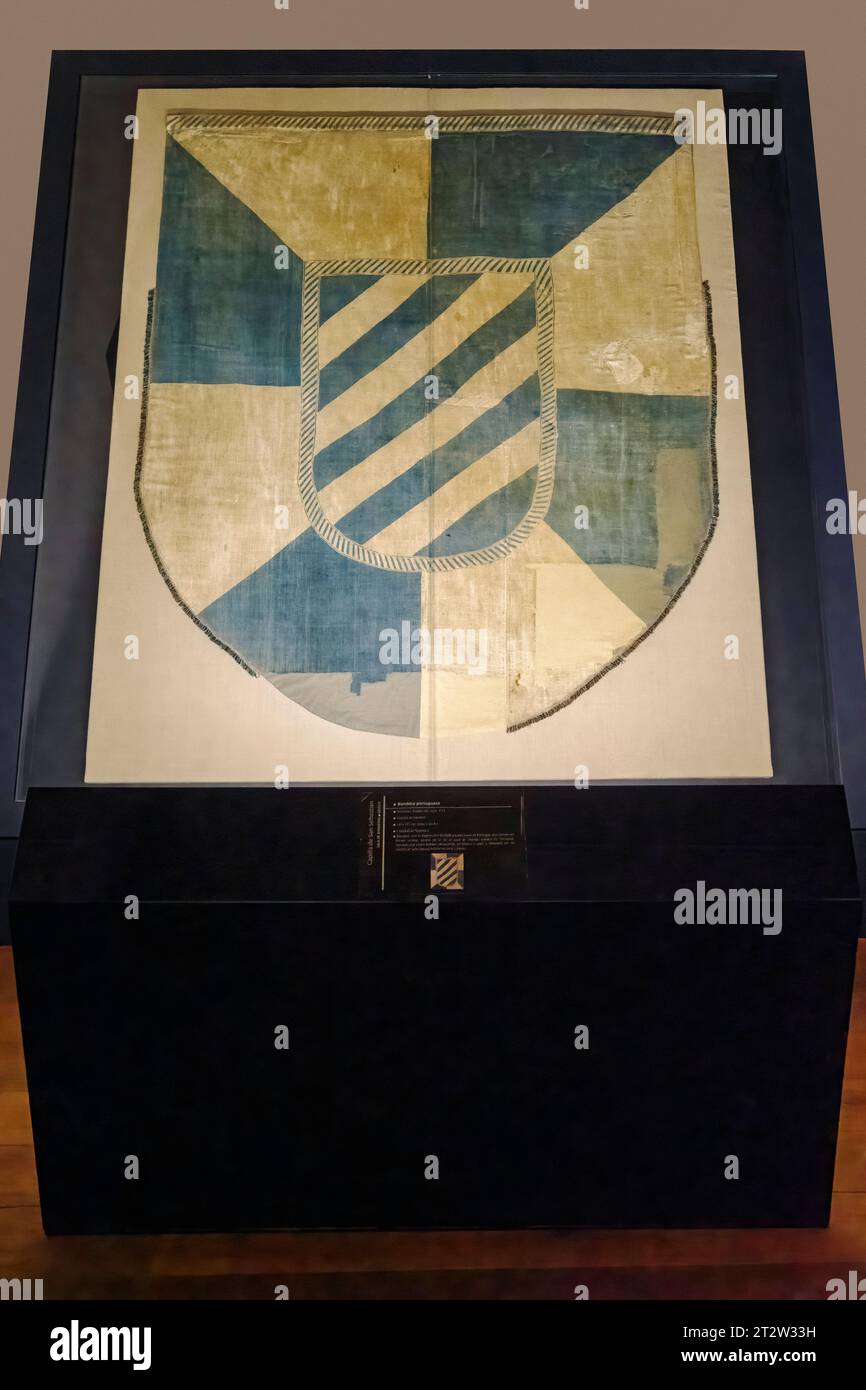 Portugiesische Flagge aus dem 16. Jahrhundert, Wappen des Hauses Ataide und der Grafen von Atouguia in der Kathedrale von Sigüenza, Guadalajara Stockfoto