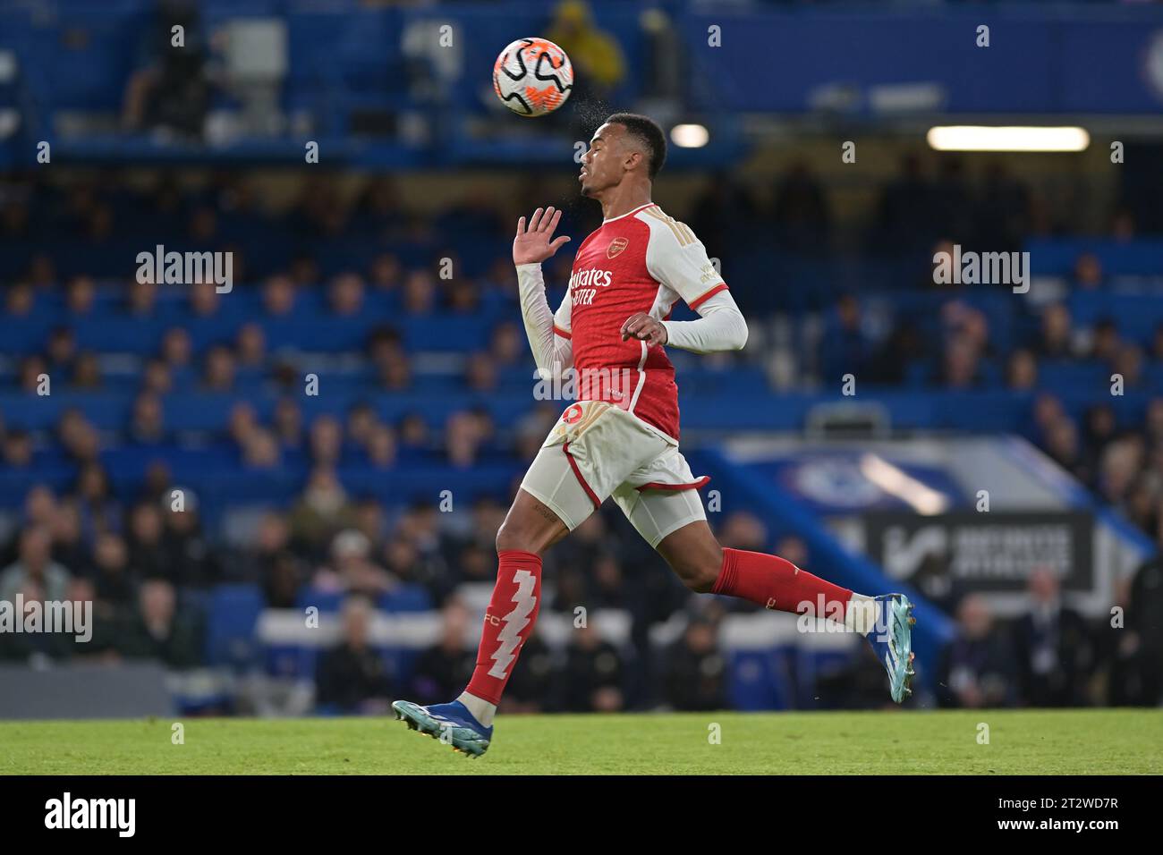 London, Großbritannien. Oktober 2023. Gabriel of Arsenal während des Spiels Chelsea gegen Arsenal Premier League in Stamford Bridge London Credit: MARTIN DALTON/Alamy Live News Stockfoto