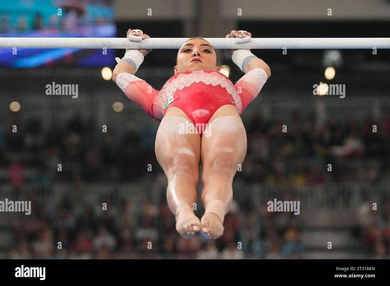 Mexico's Ahtziri Sandoval competes on the uneven bars in a women's team artistic gymnastics final at the Pan American Games in Santiago, Chile, Sunday, Oct. 22, 2023. (AP Photo/Martin Mejia) Stockfoto
