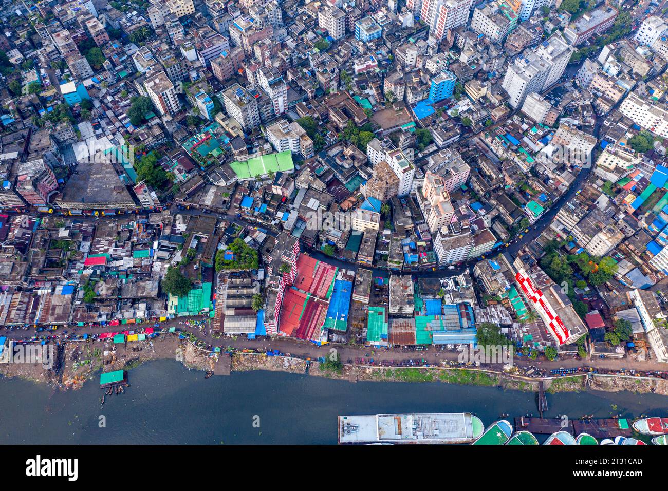 Luftaufnahme des alten Dhaka während einer von der Regierung auferlegten Lockdown in Dhaka aufgrund von covid-19-Ausbruch. Dhaka, Bangladesch Stockfoto
