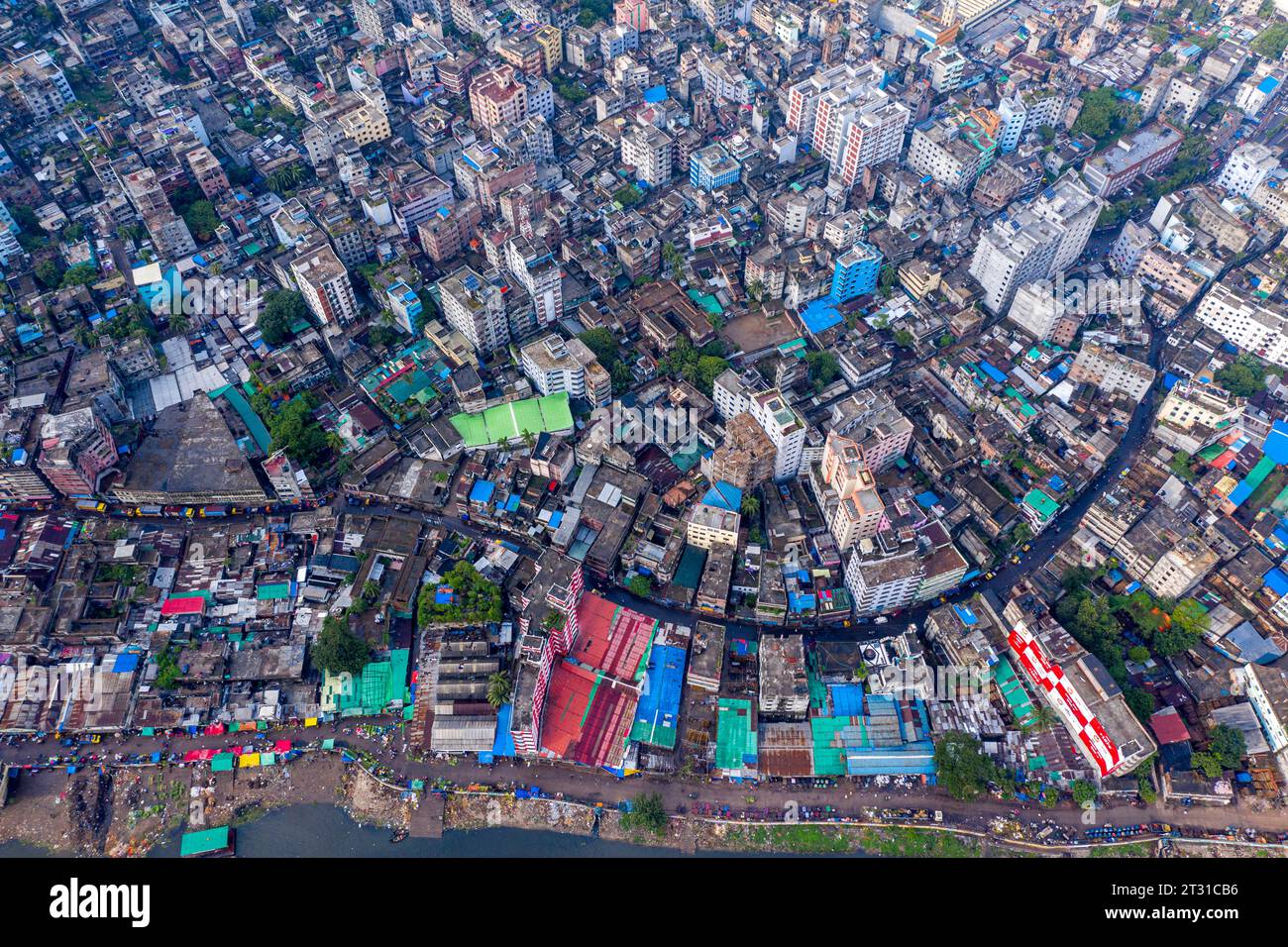 Luftaufnahme des alten Dhaka während einer von der Regierung auferlegten Lockdown in Dhaka aufgrund von covid-19-Ausbruch. Dhaka, Bangladesch Stockfoto
