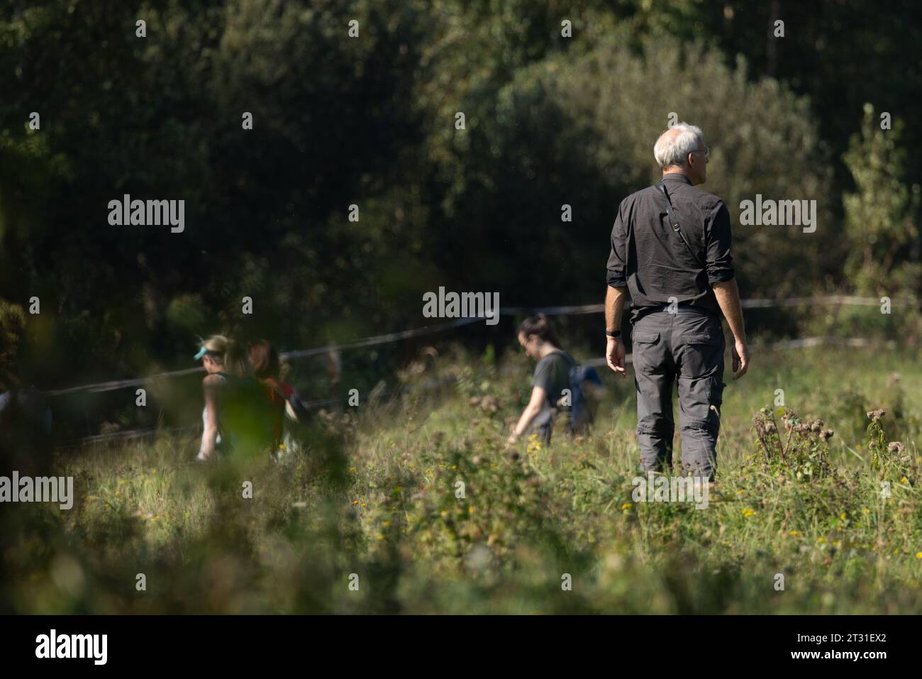 Britisches Entscheidungsträger reisen nach Holland, um sich das Ausmaß der Wilding-Projekte in den Niederlanden anzusehen. Stockfoto