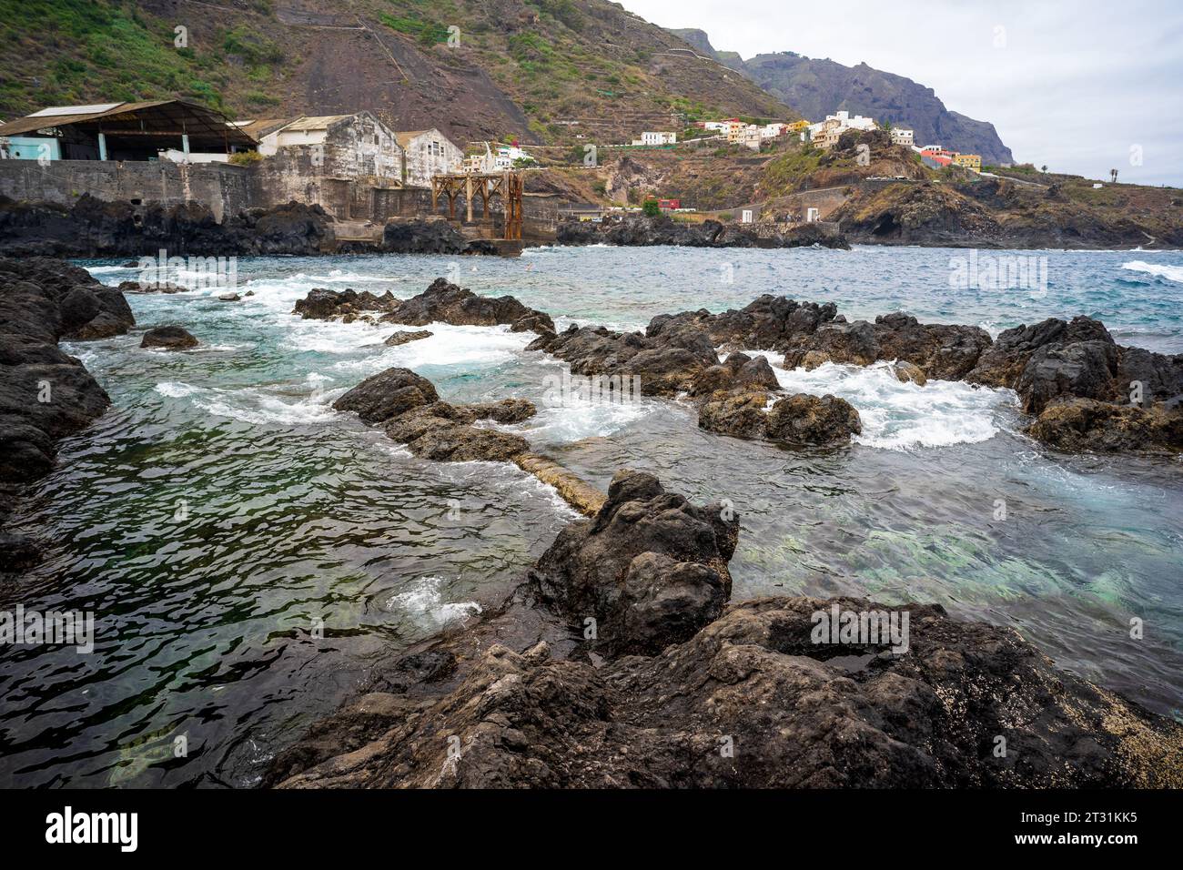 Natürliche Pools von El Caleton. Kleine Stadt Garachico, Teneriffa, Kanarische Inseln, Spanien. Stockfoto