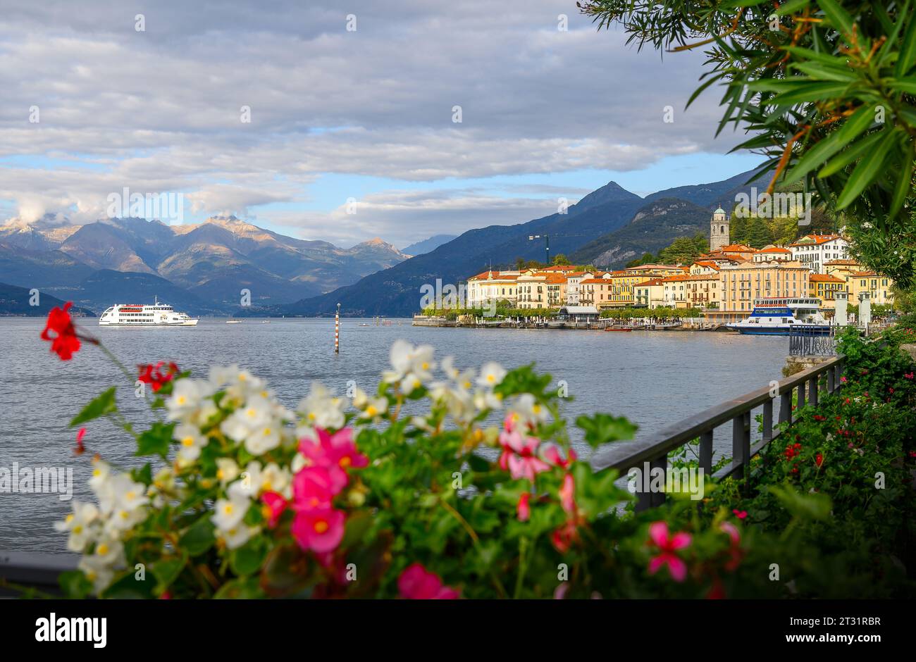 Landschaft mit Bellagio Stadt in Como Seenregion, Italien Stockfoto