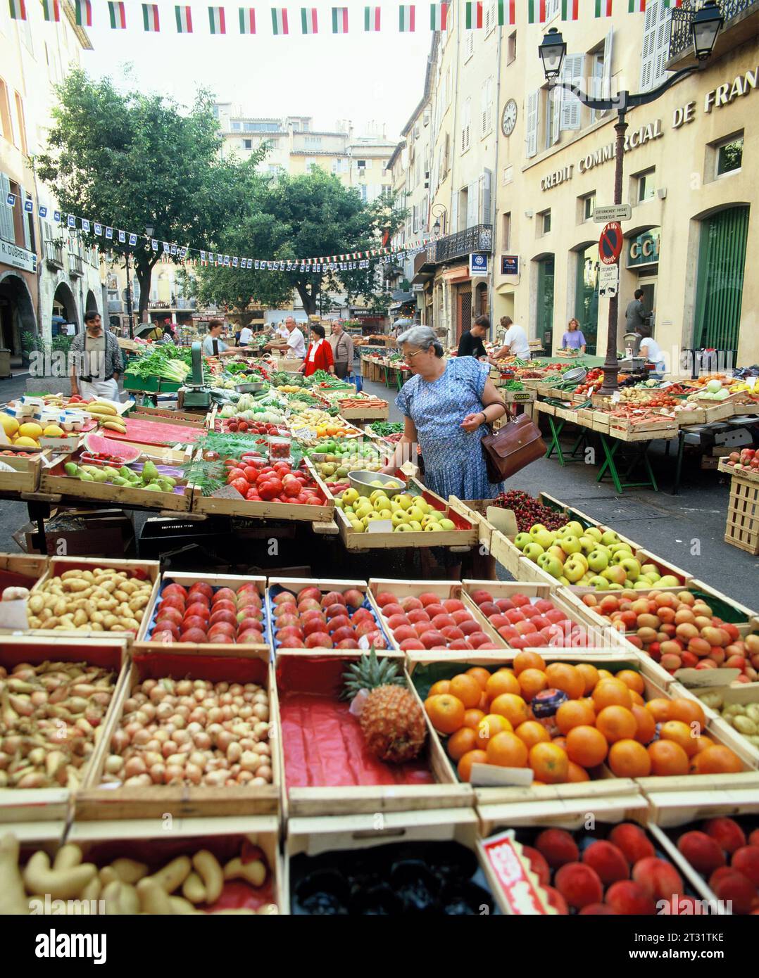Frankreich. Provence-Alpes-Côte d'Azur. Grasse. Obst- und Gemüsemarkt. Stockfoto