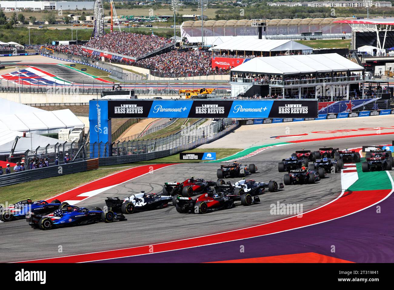 Austin, USA. Oktober 2023. Der Start des Rennens. 22.10.2023. Formel-1-Weltmeisterschaft, Rd 19, Grand Prix der Vereinigten Staaten, Austin, Texas, USA, Renntag. Das Foto sollte lauten: XPB/Press Association Images. Quelle: XPB Images Ltd/Alamy Live News Stockfoto