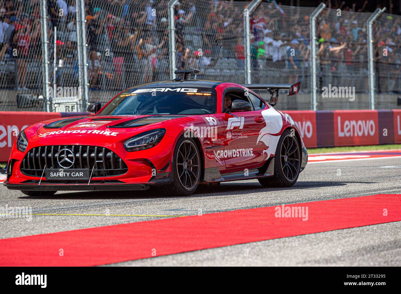 Austin, Texas, USA. Oktober 2023. Safety Car – Mercedes AMG GT Black Series. Während des Sonntagsrennens der FORMEL 1 LENOVO UNITED STATES GRAND PRIX 2023 - 19. Oktober bis 22. Oktober 2023 Circuit of Americas, Austin, Texas, USA (Bild: © Alessio de Marco/ZUMA Press Wire) NUR ZUR REDAKTIONELLEN VERWENDUNG! Nicht für kommerzielle ZWECKE! Stockfoto