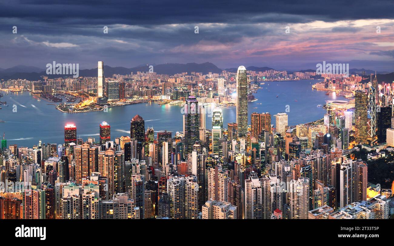 China - Hong Kong Stadtbild bei Nacht Stockfoto