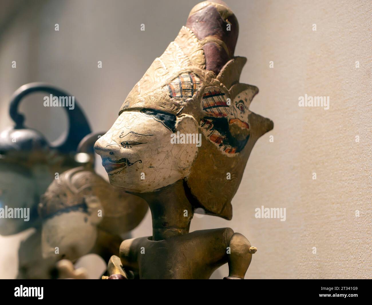 Nahaufnahme von Wayang Golek, traditionelle Marionette aus Java, Indonesien. Stockfoto