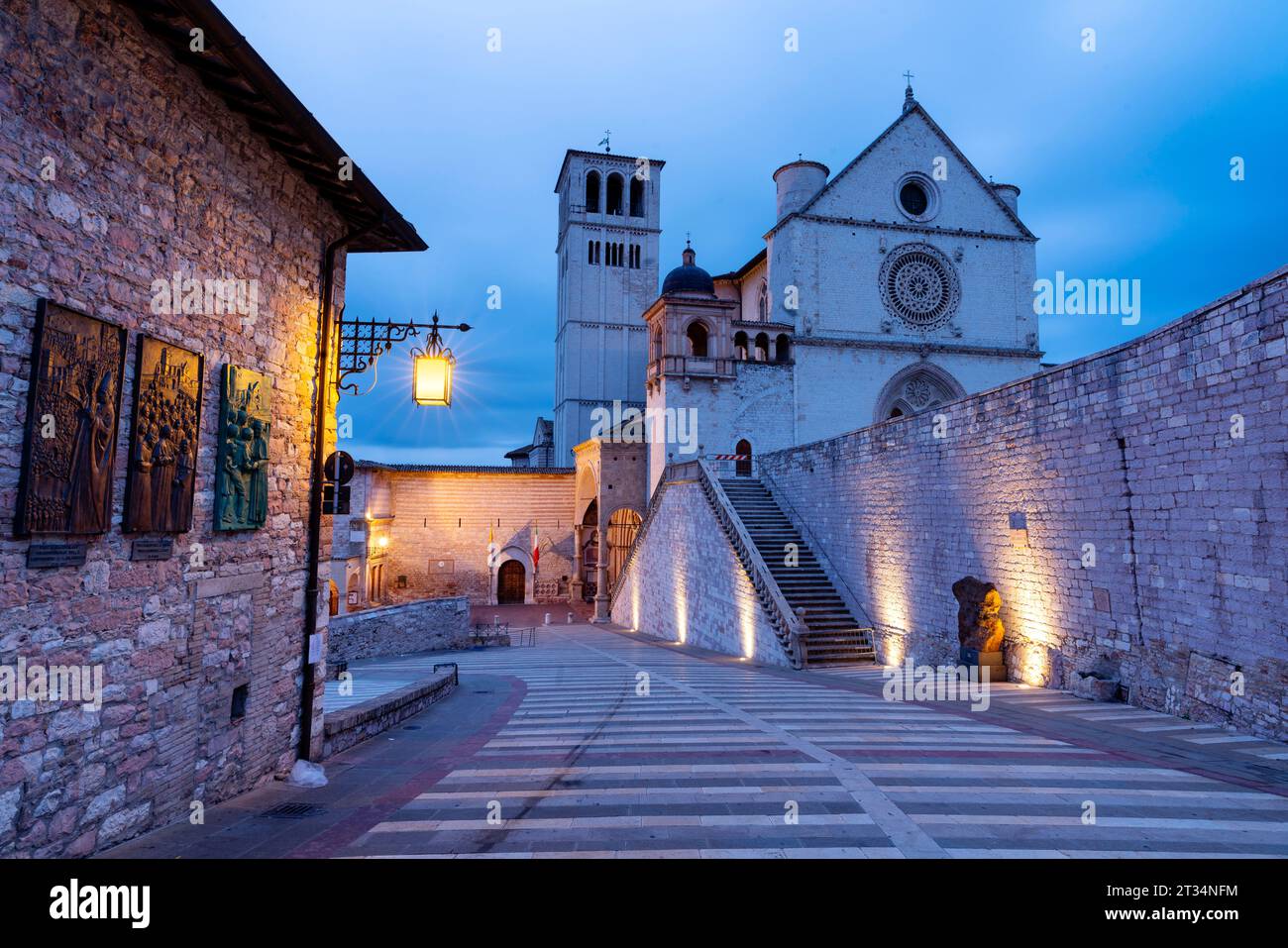 Basilika San Francesco D'Assisi, St. Francis, UNESO-Weltkulturerbe, Assisi, Perugia, Umbrien, Mittelitalien, Europa Stockfoto