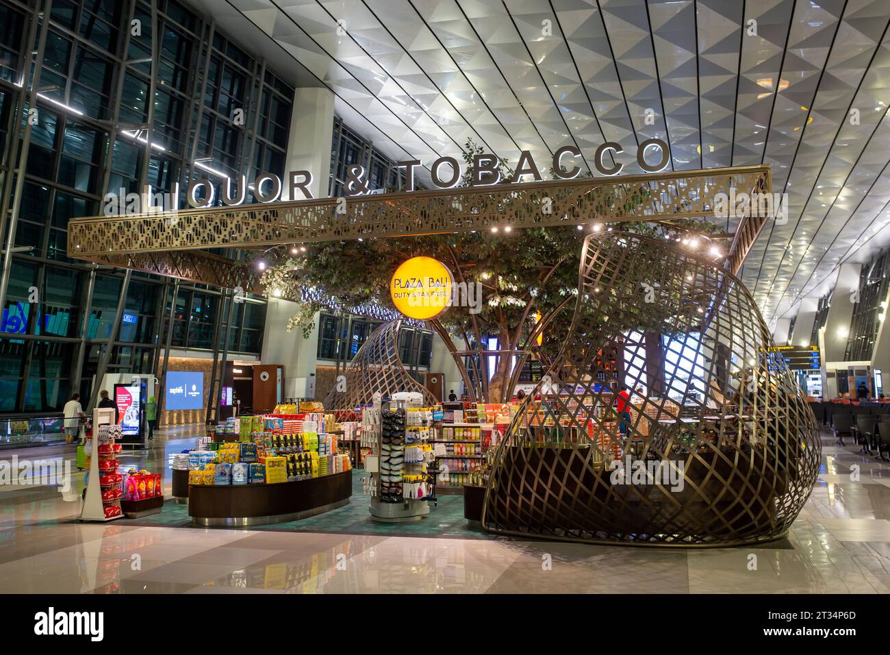 Jakarta, Indonesien - 21. Oktober 2023: Gewerbeflächen am Soekarno-Hatta International Airport, Jakarta, Indonesien. Stockfoto
