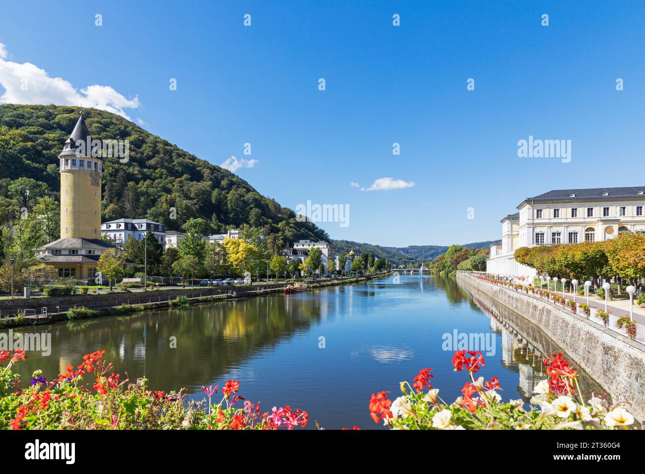 Deutschland, Rheinland-Pfalz, Bad Ems, Lahn und Umgebung im Sommer Stockfoto