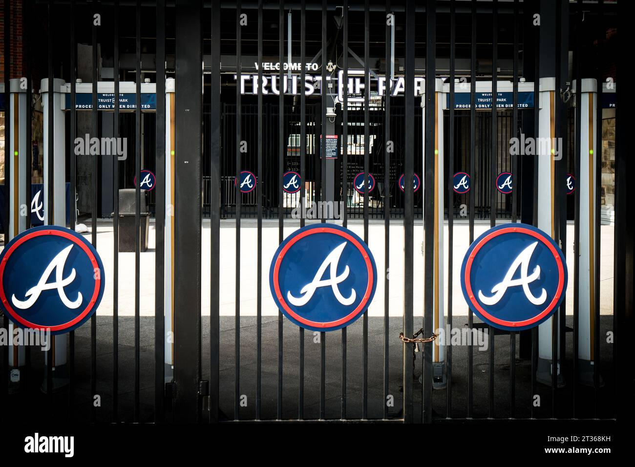 Atlanta, GA, USA: 13. August 2022 – Eintritt zum Truist Stadium in Atlanta, Georgia. Das Stadion ist ein Ballpark und das Heimstadion von Atlanta Braves -M Stockfoto