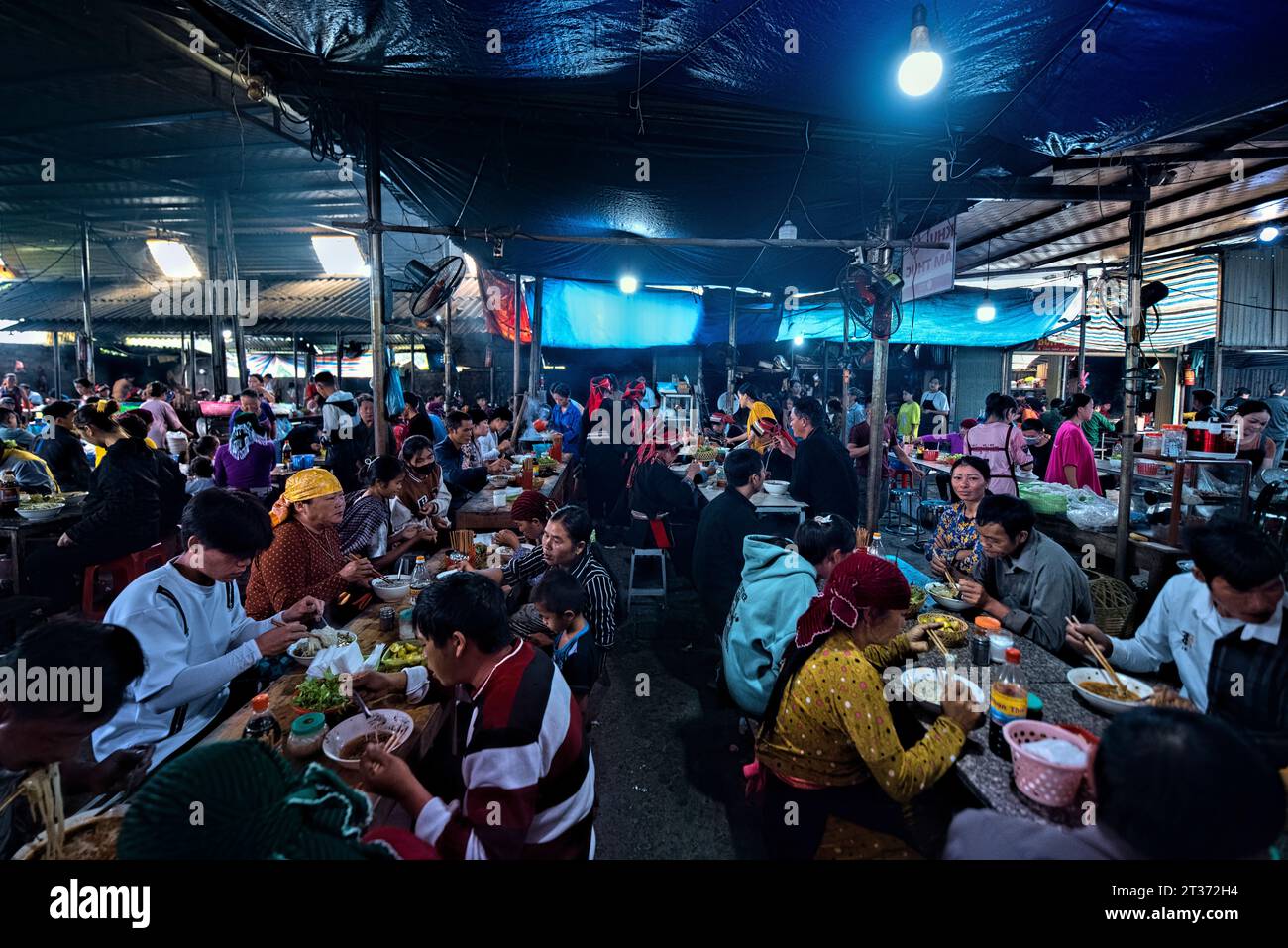 Ethnische Bergstämme Markt, Dong Van, Ha Giang, Vietnam Stockfoto