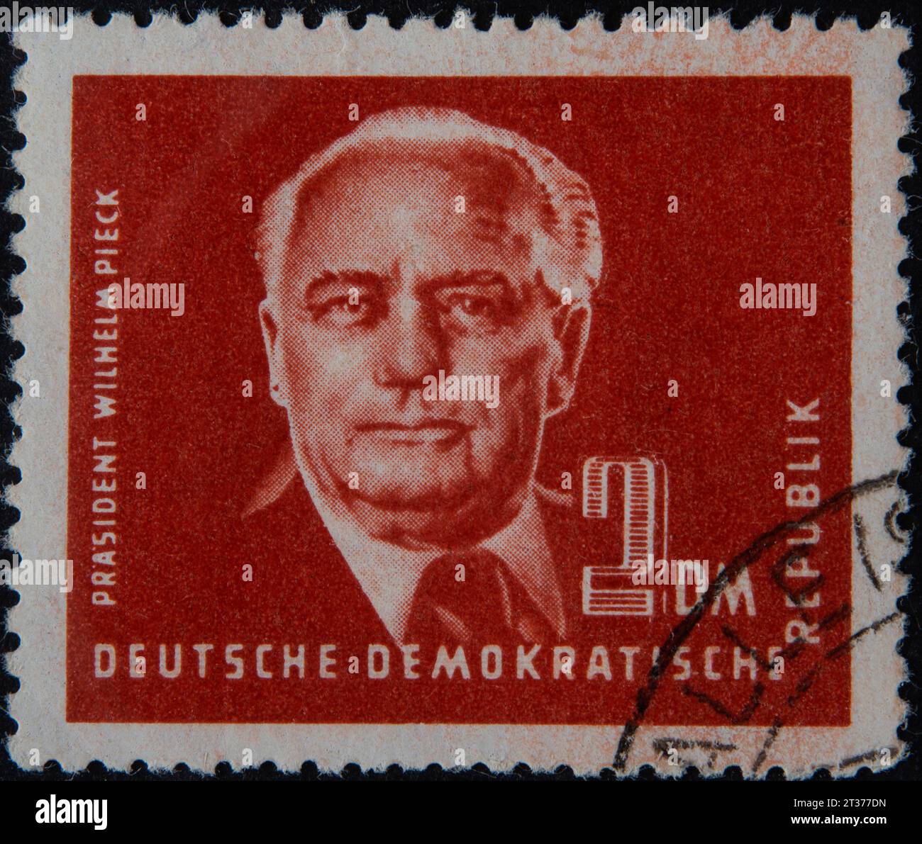 Wilhelm Pieck, deutscher Politiker und Kommunist und erster Präsident der DDR, Porträt auf einer Briefmarke, DDR, 1950 Stockfoto