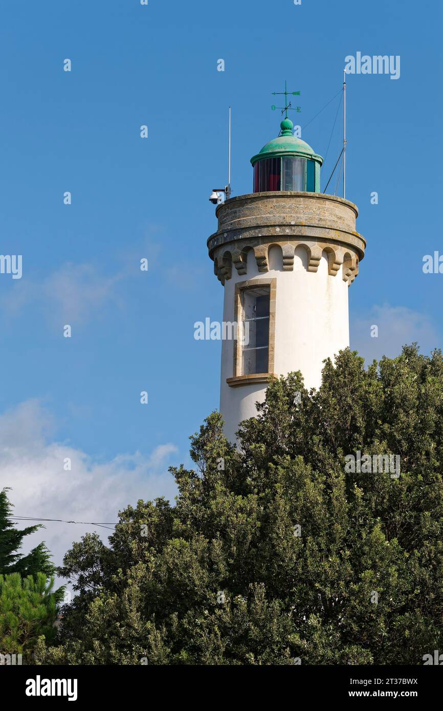 Der Leuchtturm Phare de Port Navalo auf der Halbinsel Rhuys am Eingang zum Golf von Morbihan. Port Navalo, Morbihan, Bretagne, Frankreich Stockfoto