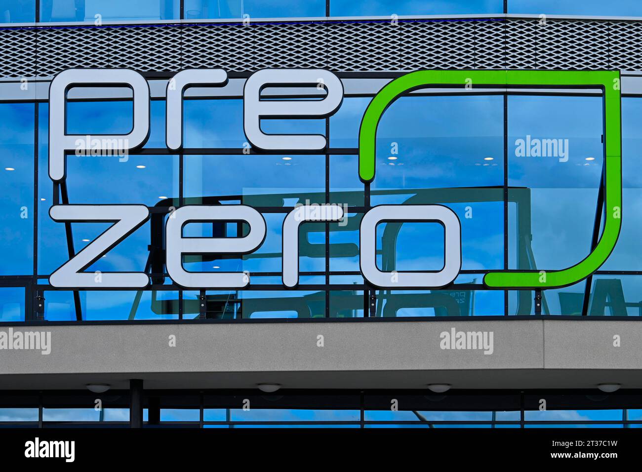 Glasfront des Hauptständers, Logo, Schriftzug, PreZero Arena, Sinsheim, Baden-Württemberg, Deutschland Stockfoto