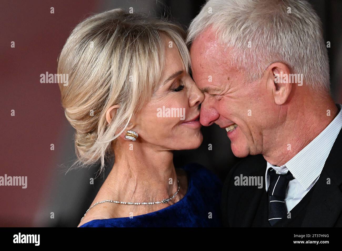 Italien: Romacinemafest 2023 Sting und Ehefrau Trudie Styler während Romacinemafest 2023. Rome Italy, 23. Oktober 2022, Credit: Imago/Alamy Live News Stockfoto