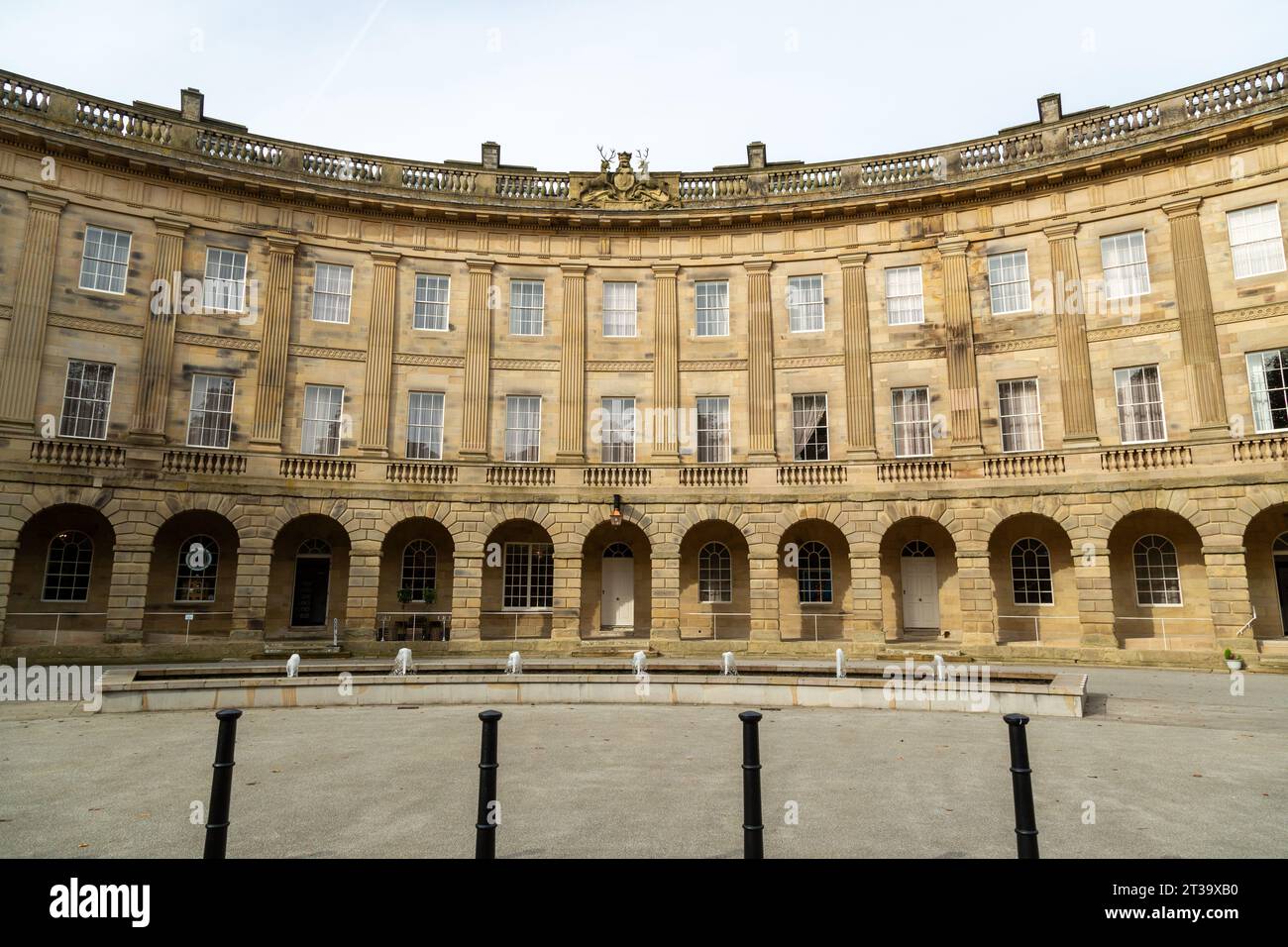 Buxton Royal Crescent, heute ein 5-Sterne-Wellnesshotel in Buxton, Derbyshire, England Stockfoto