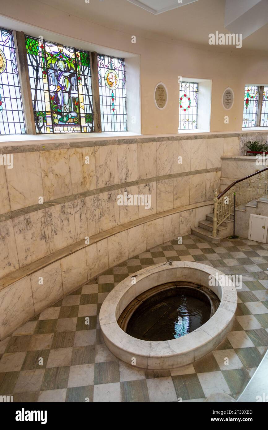 Der Pump Room wurde 1894 von Henry Curry erbaut und ist heute Teil des Buxton Visitor Centre Stockfoto