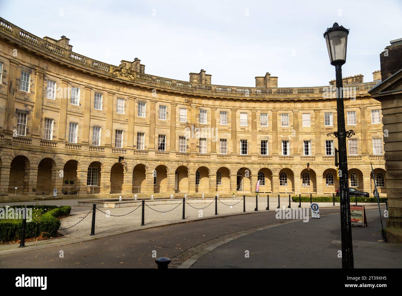 Buxton Royal Crescent, heute ein 5-Sterne-Wellnesshotel in Buxton, Derbyshire, England Stockfoto