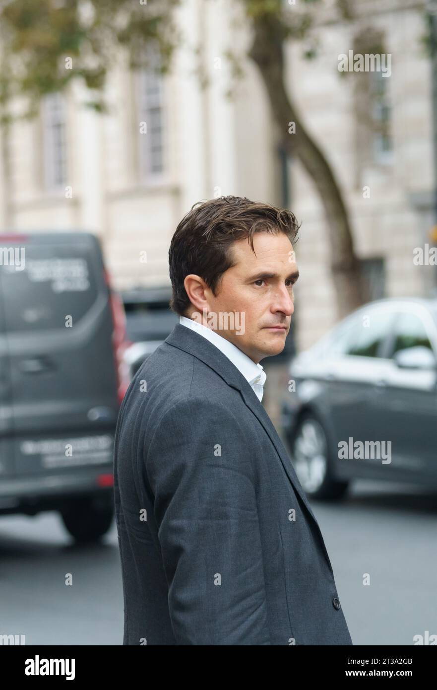 London 24. September 2023. Die Minister verlassen das Kabinettsbüro nach der ABGEBILDETEN wöchentlichen Kabinettssitzung: RT Hon Johnny Mercer Bridget Catterall AlamyLiveNews. Stockfoto