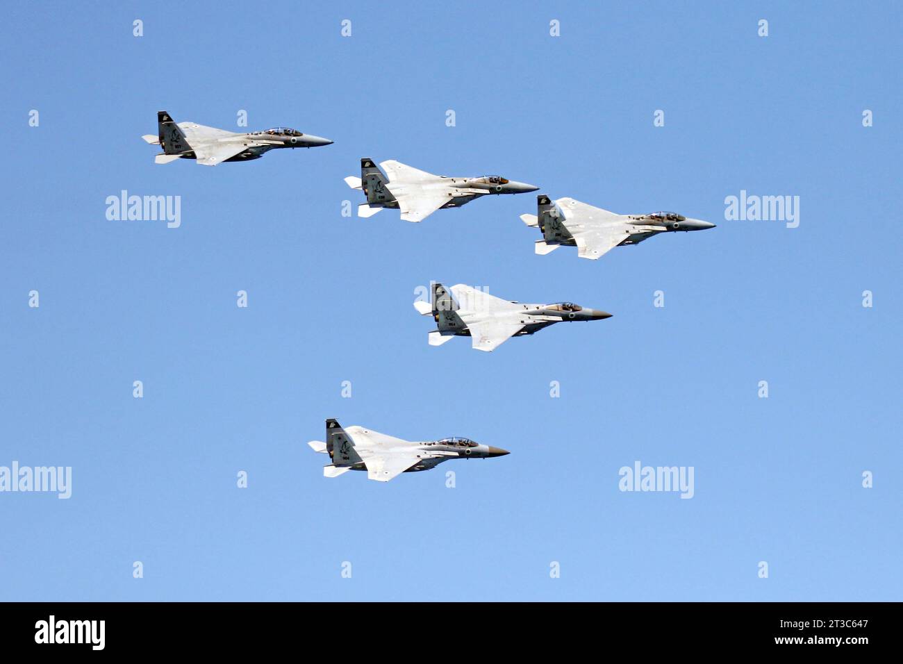 Formationsflug von fünf israelischen Luftwaffe F-15 Stockfoto